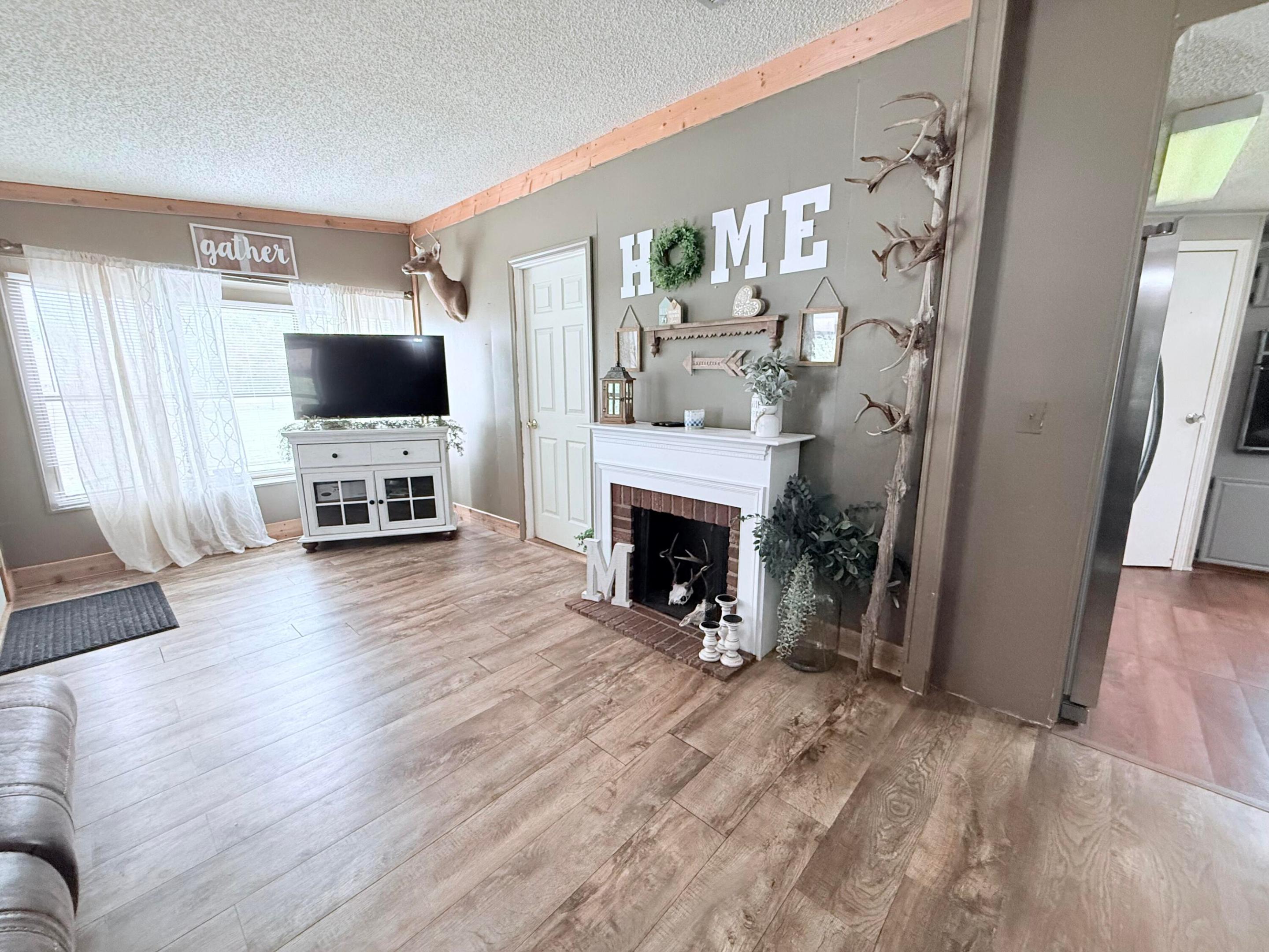 PIONEER ESTATES - Residential