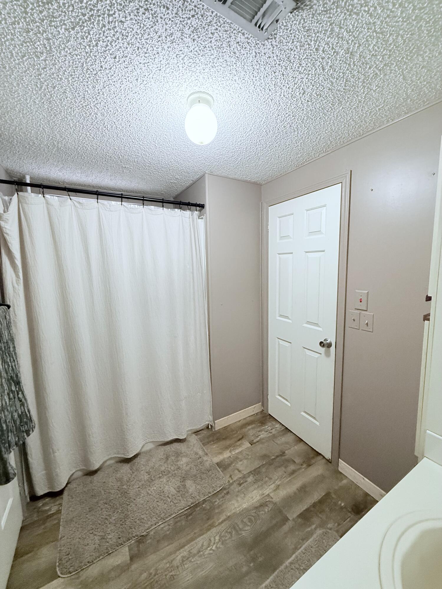 PIONEER ESTATES - Residential