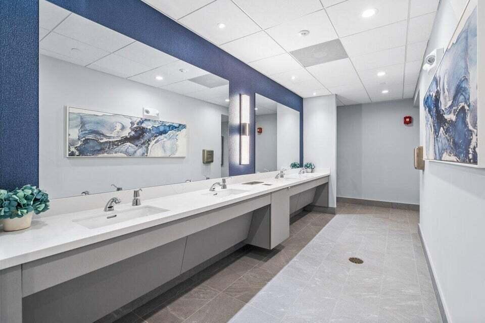 HUNTINGTON LAKES SEC FIVE CONDOS - Residential