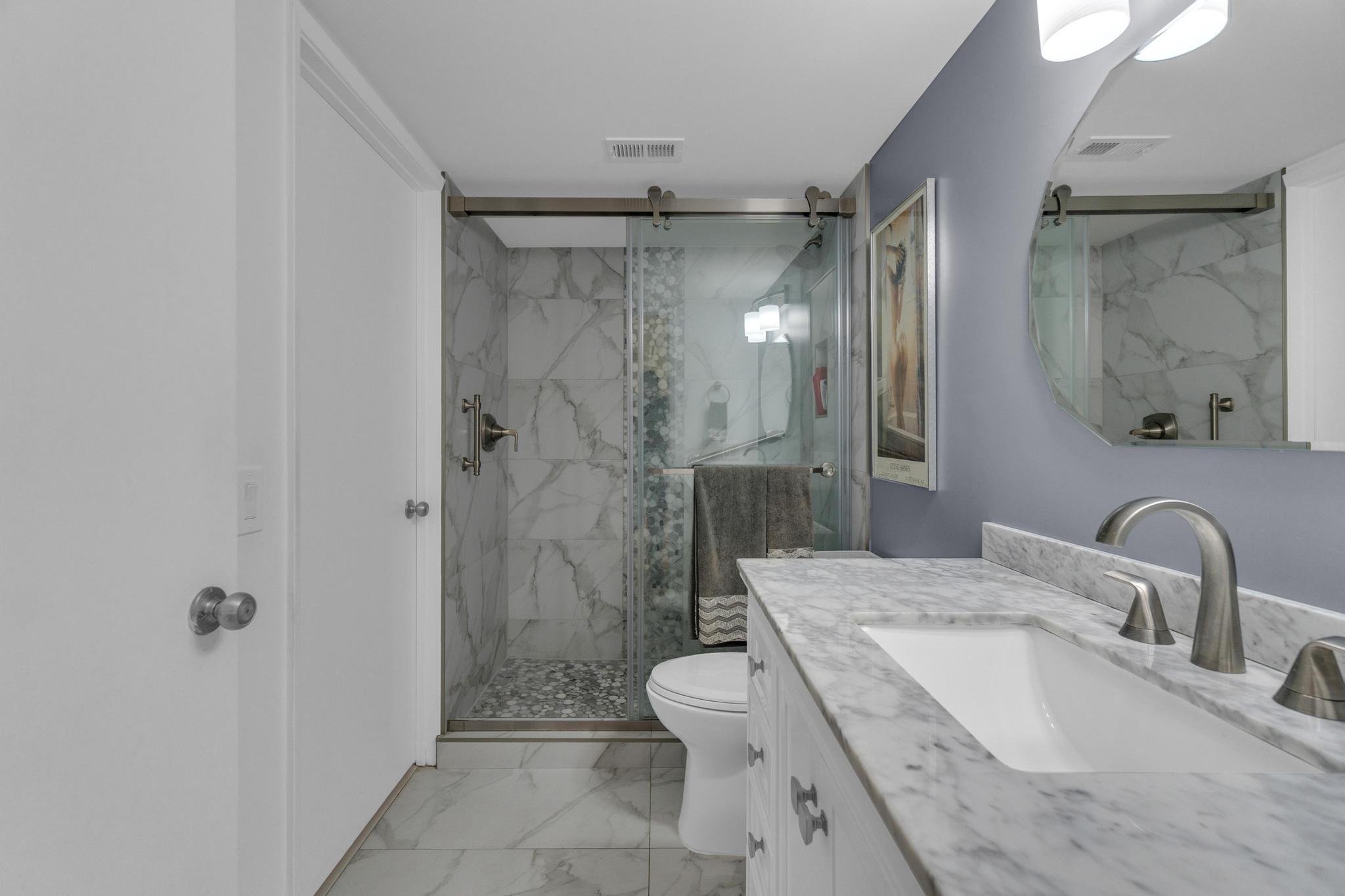 HUNTINGTON LAKES SEC FIVE CONDOS - Residential