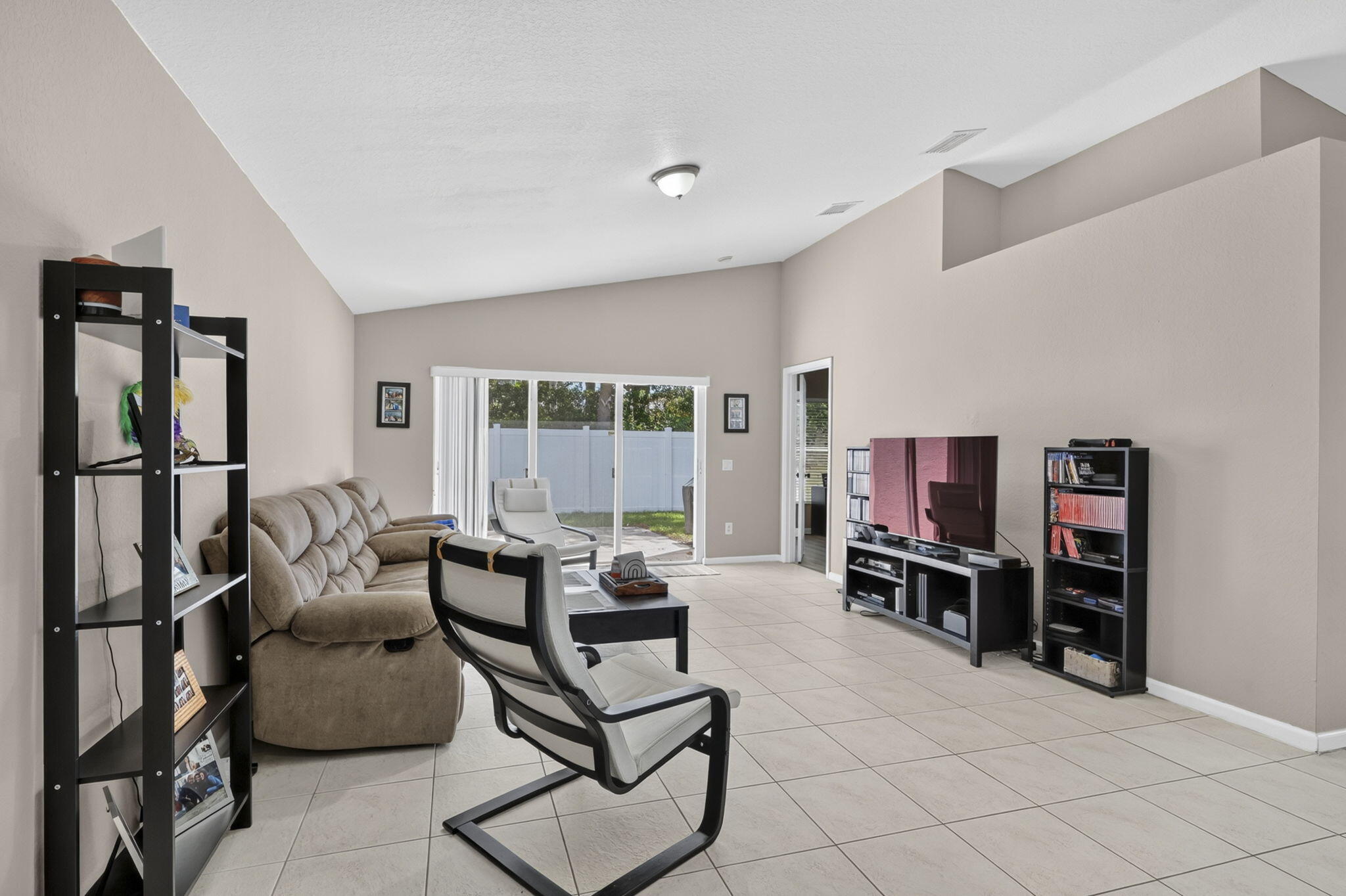 5088 Northern Lights Drive