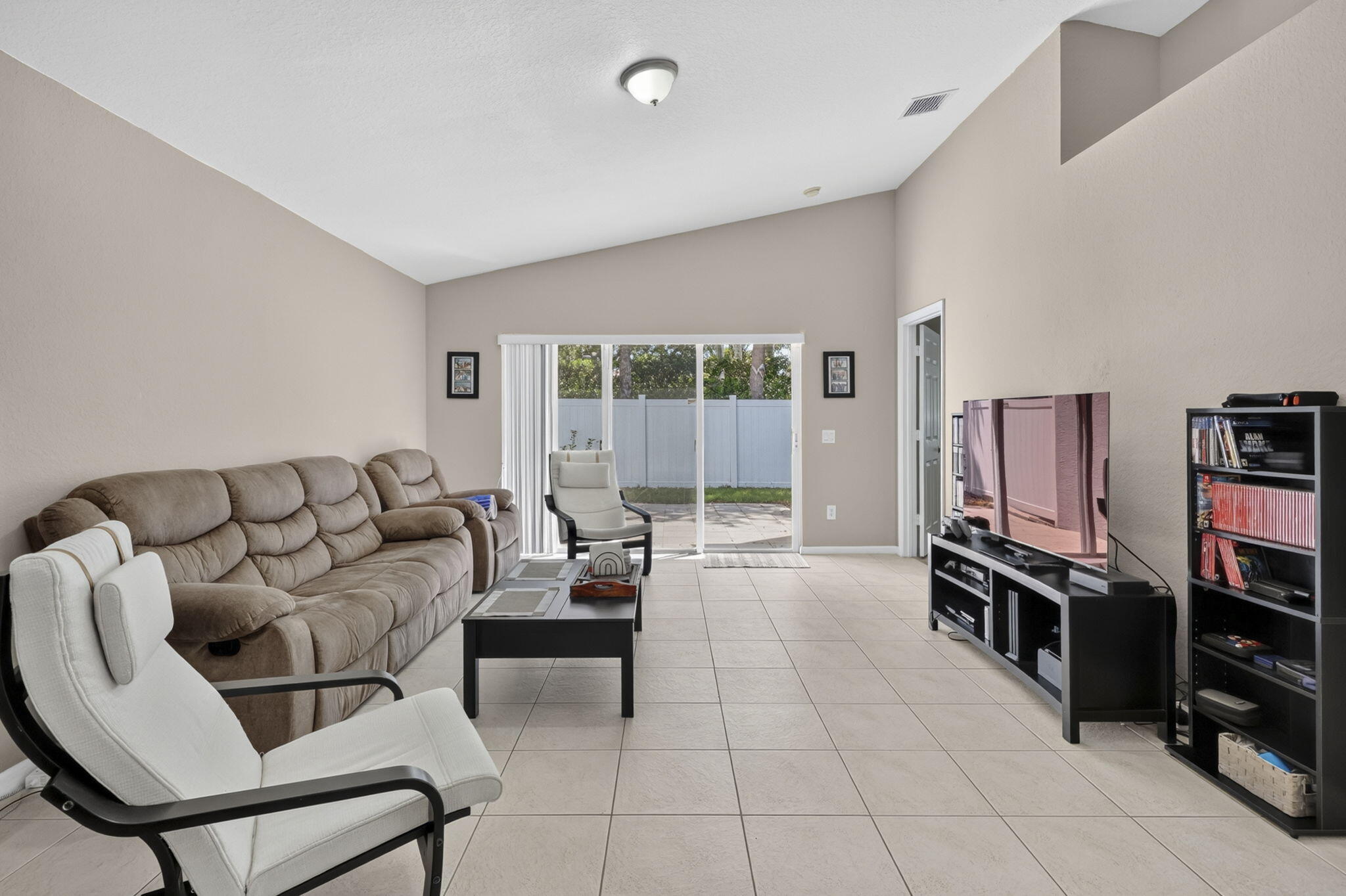 5088 Northern Lights Drive