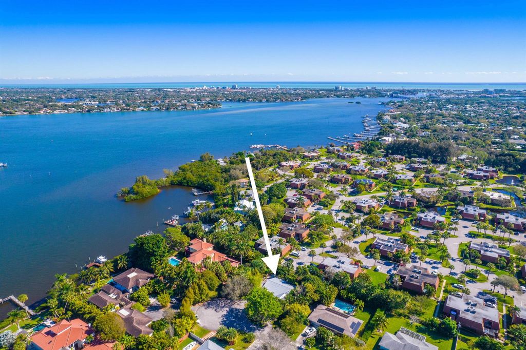 Photo of 5114 Laird Lane, Jupiter, FL 33458 (MLS # R10961813)