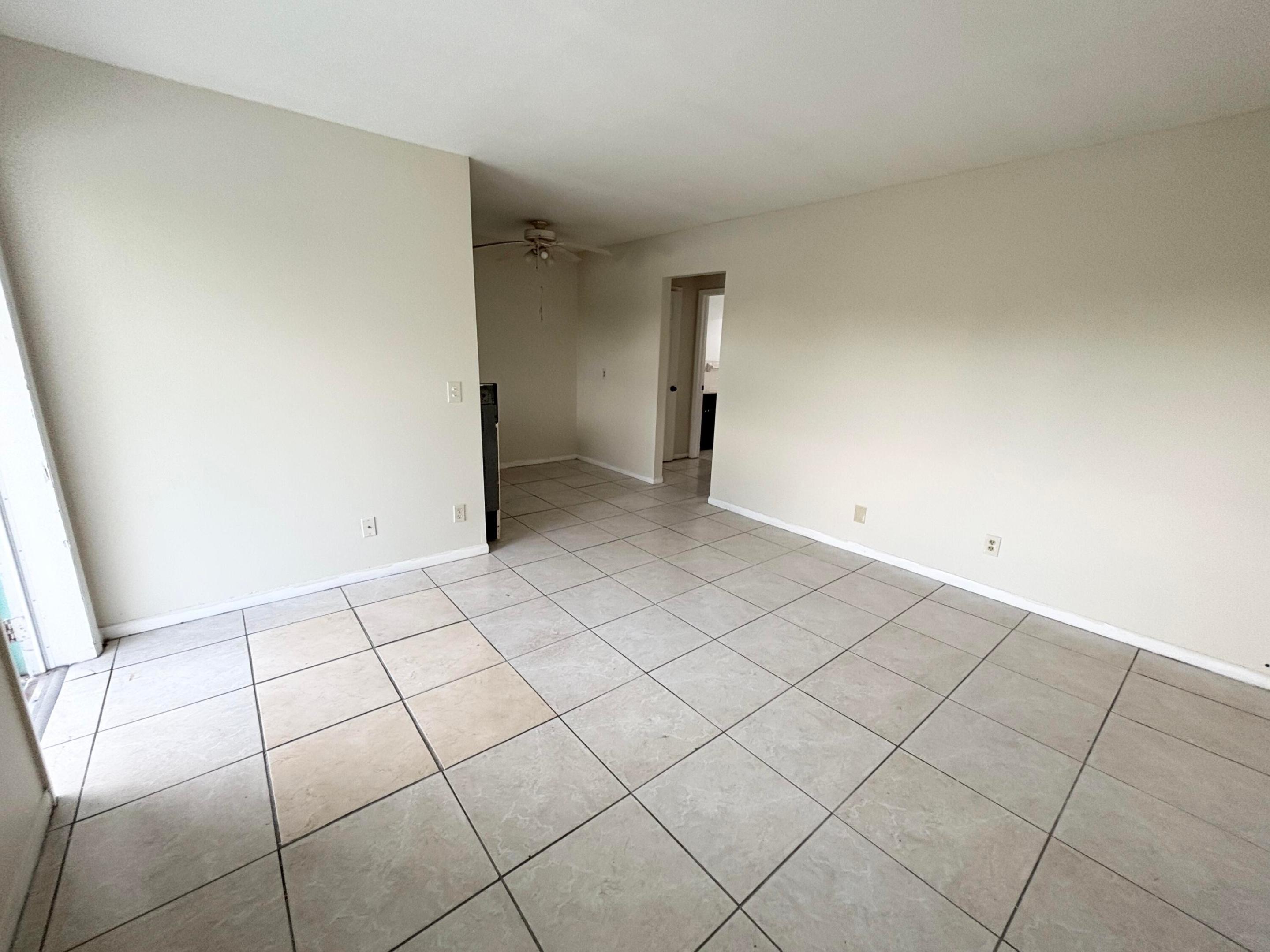 1111 N Federal Highway 5