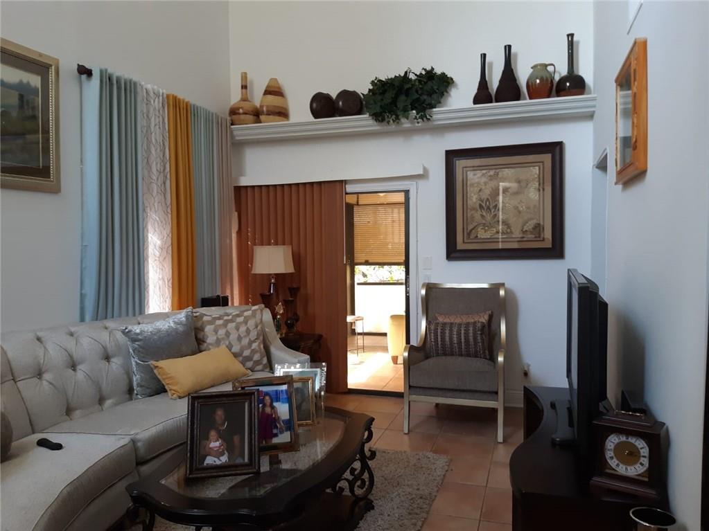 Woodbridge Lakes - Residential