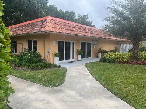 A home in Wilton Manors