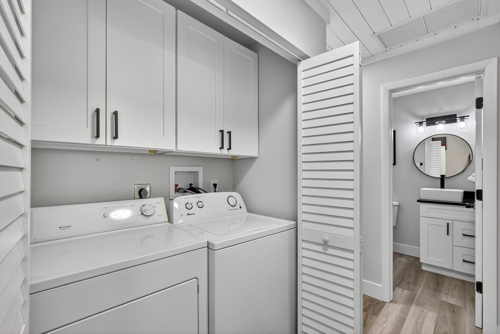 JUPITER VILLAGE TOWNHOMES - Residential