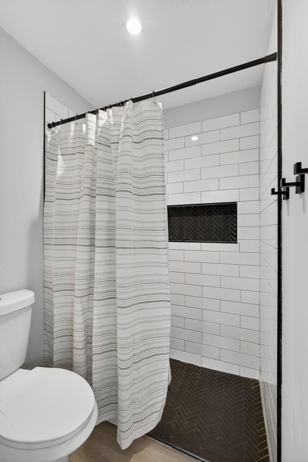 JUPITER VILLAGE TOWNHOMES - Residential