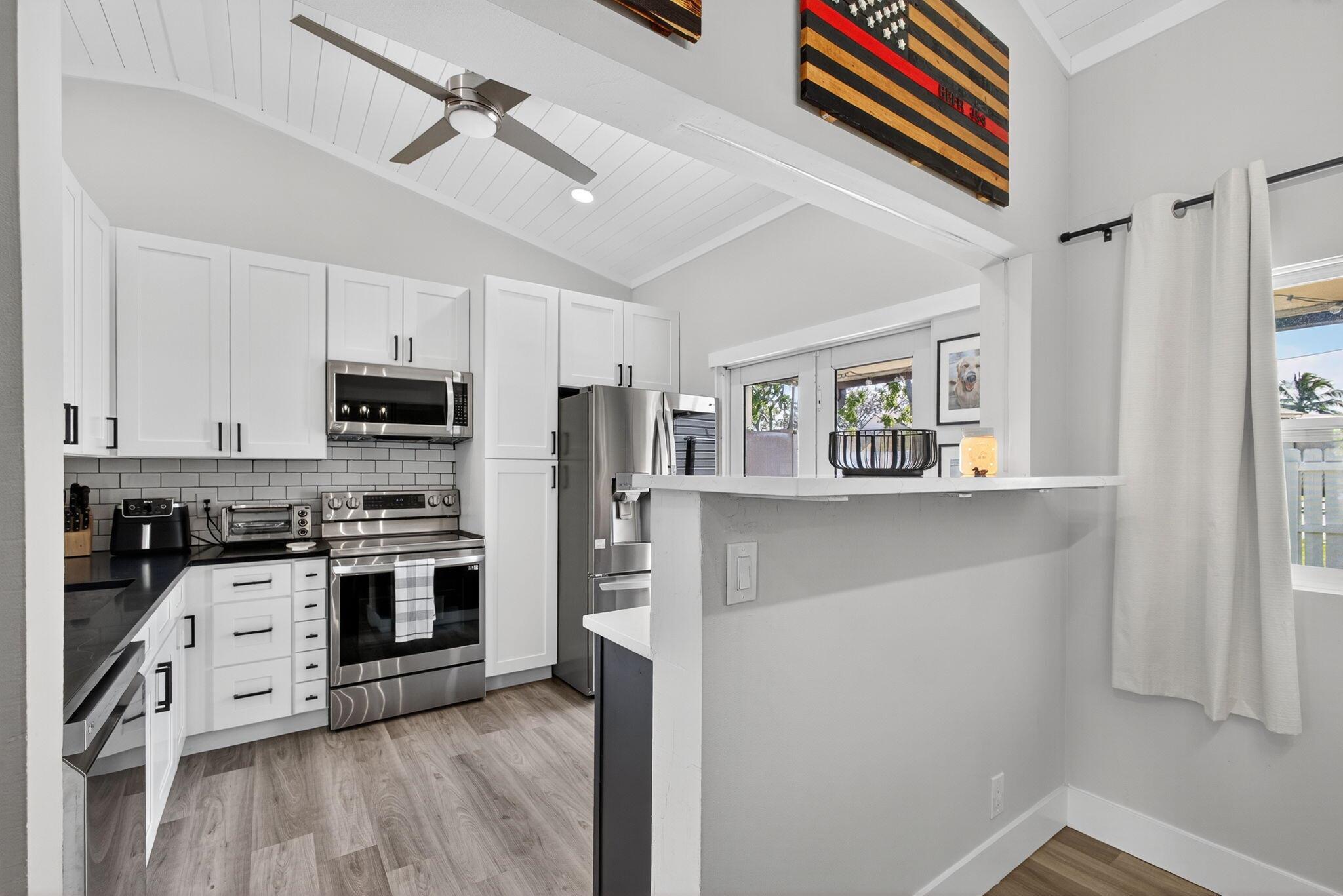 JUPITER VILLAGE TOWNHOMES - Residential