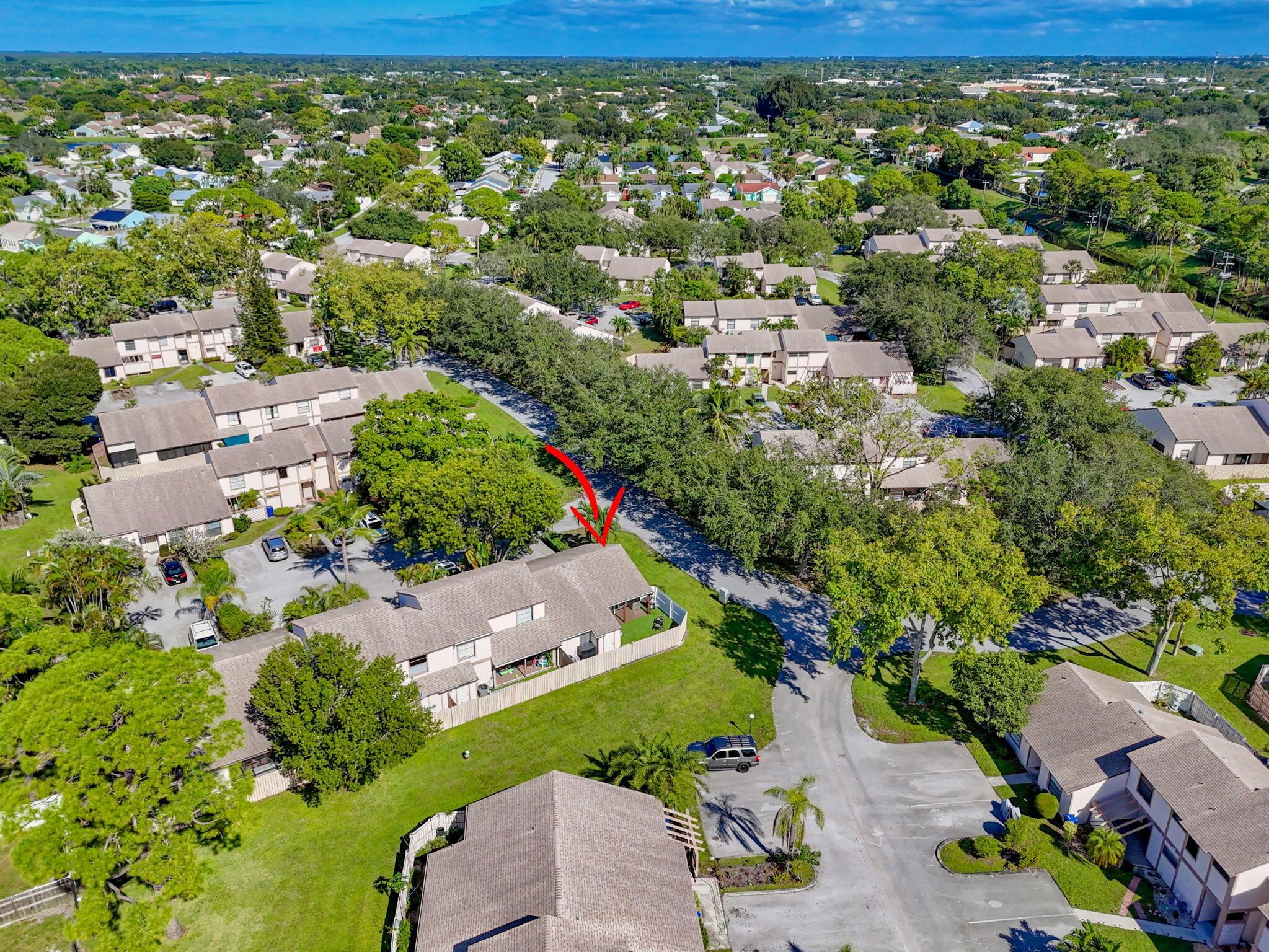 JUPITER VILLAGE TOWNHOMES - Residential