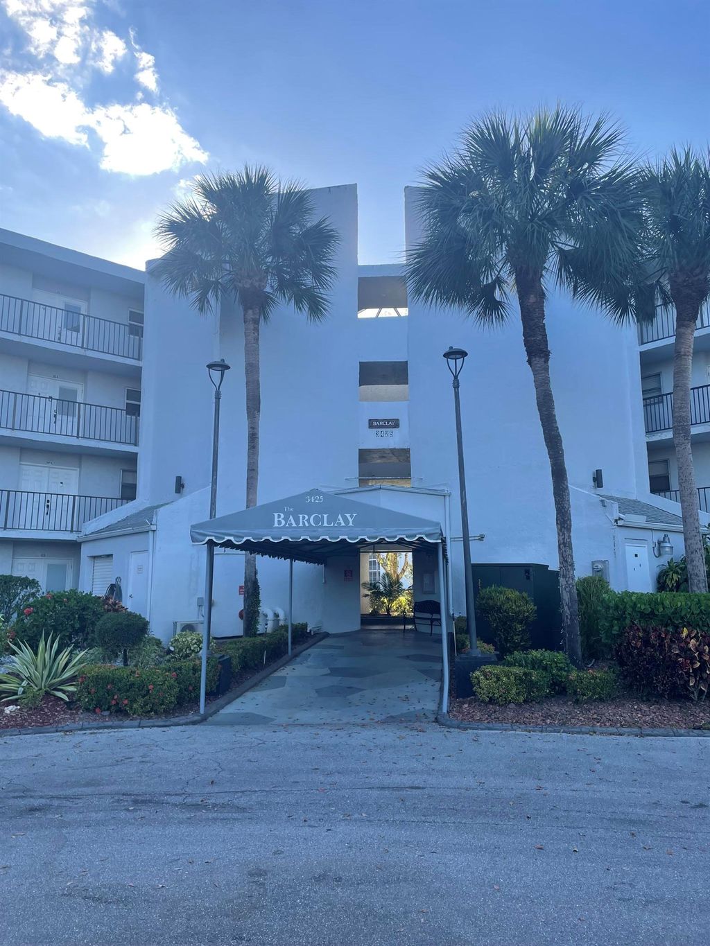 Photo of 3425 Via Poinciana Drive #306, Lake Worth, FL 33467 (MLS # R11081871)