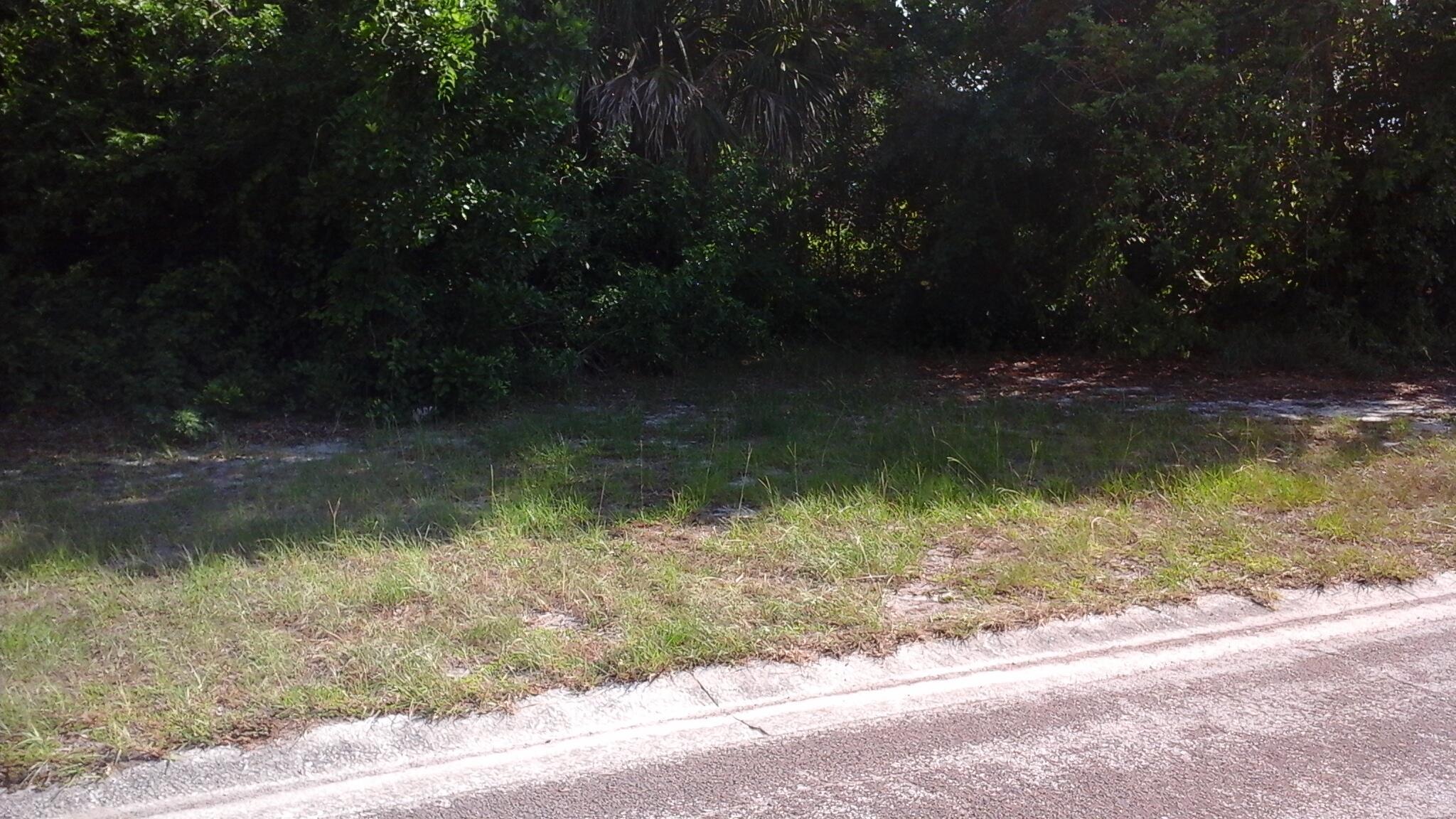 156 Kildare Drive, Sebastian, FL, 32958/$95,000 1 156 Kildare Drive