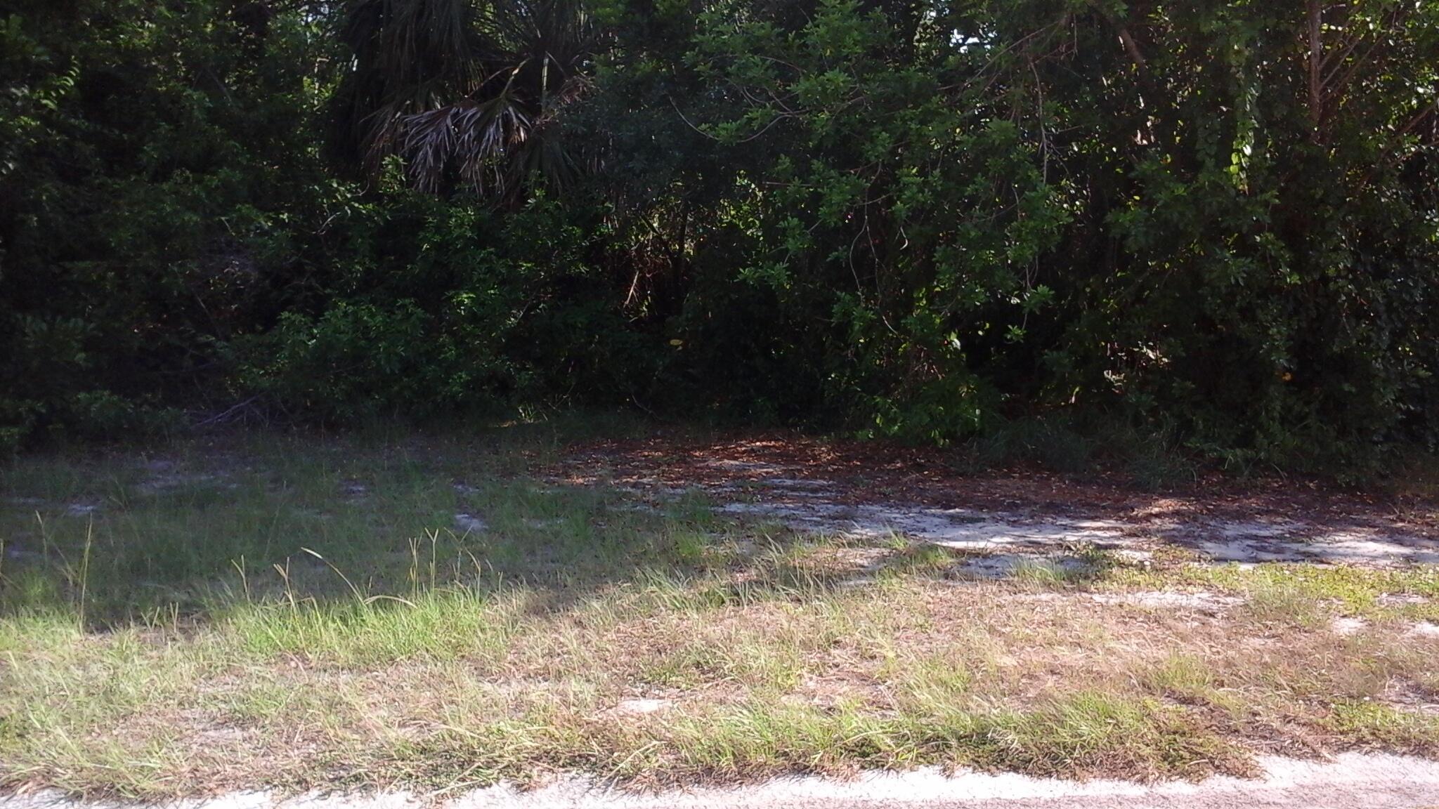 156 Kildare Drive, Sebastian, FL, 32958/$95,000 2 156 Kildare Drive