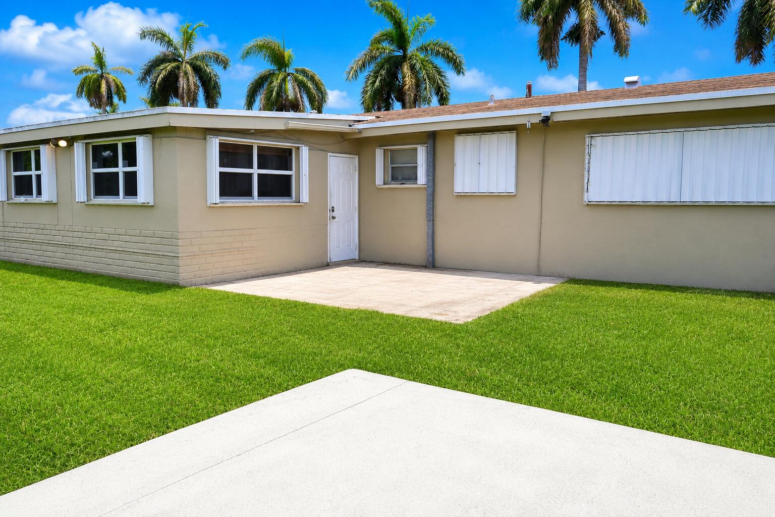 950 NW 175TH Street, Miami Gardens FL 33169
