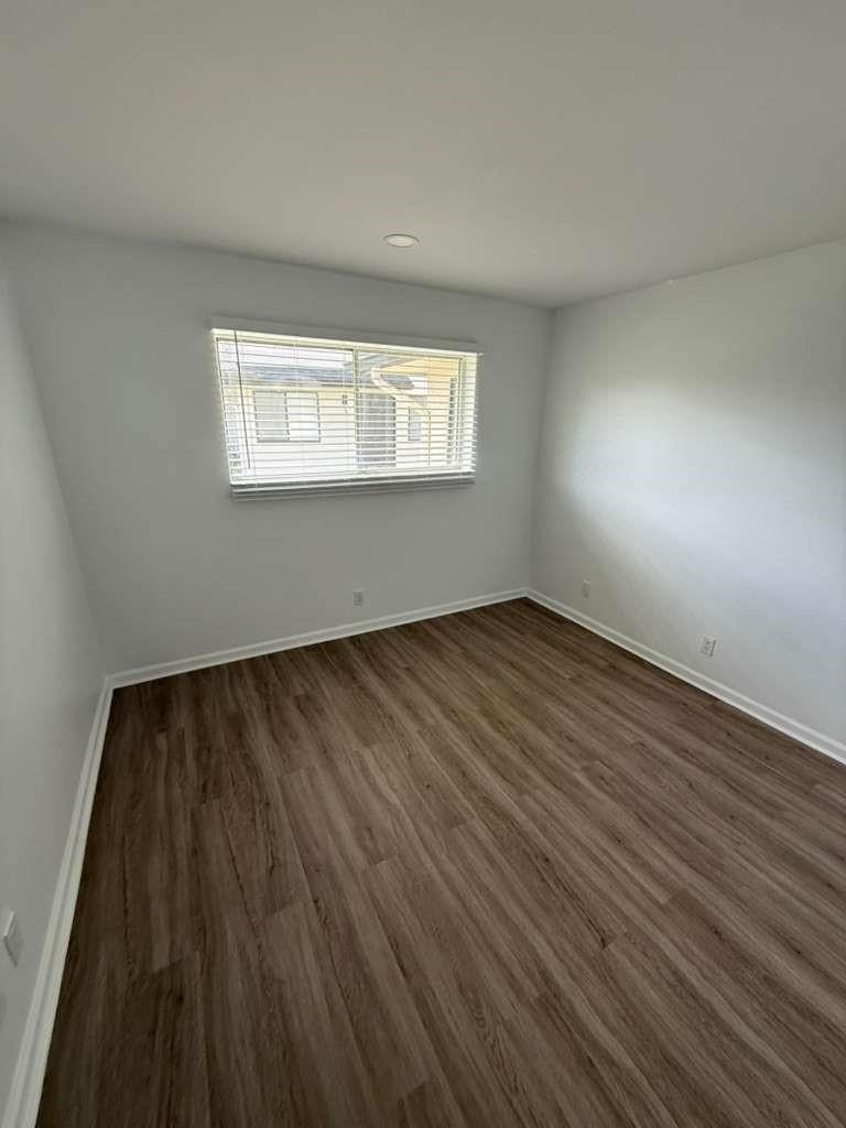 Tiffany Lake Condo Ph 01 - Residential Lease