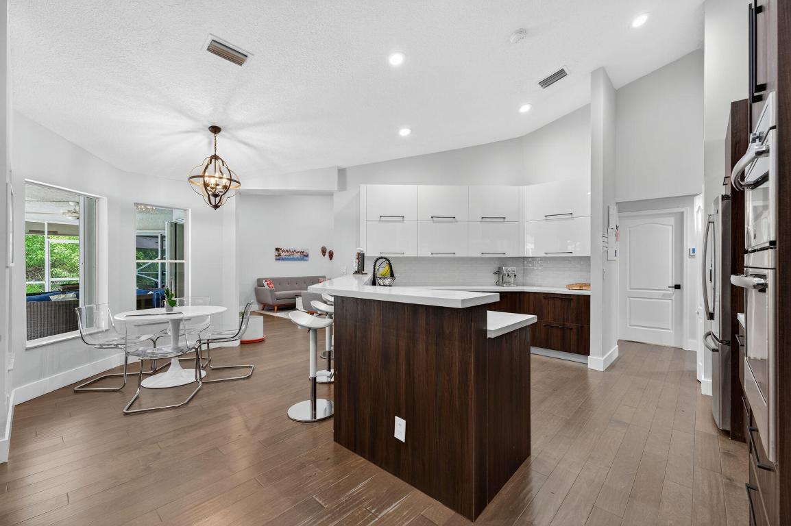 ISLE OF MISSION BAY - Residential