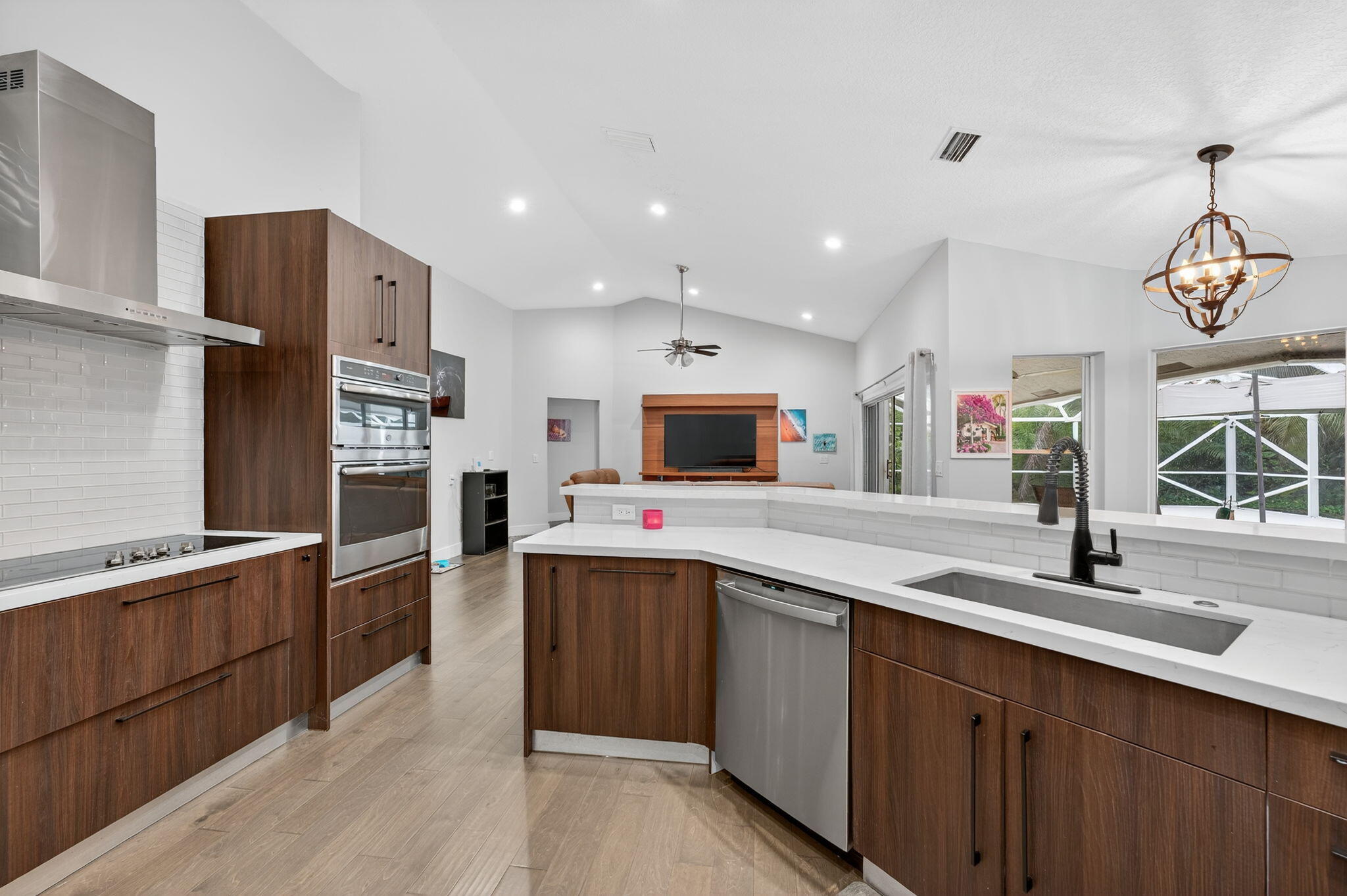 ISLE OF MISSION BAY - Residential