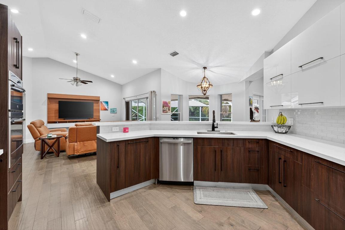 ISLE OF MISSION BAY - Residential