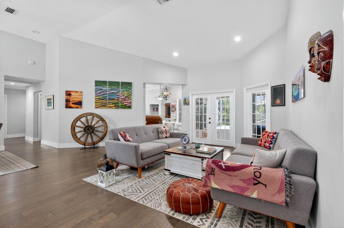 ISLE OF MISSION BAY - Residential