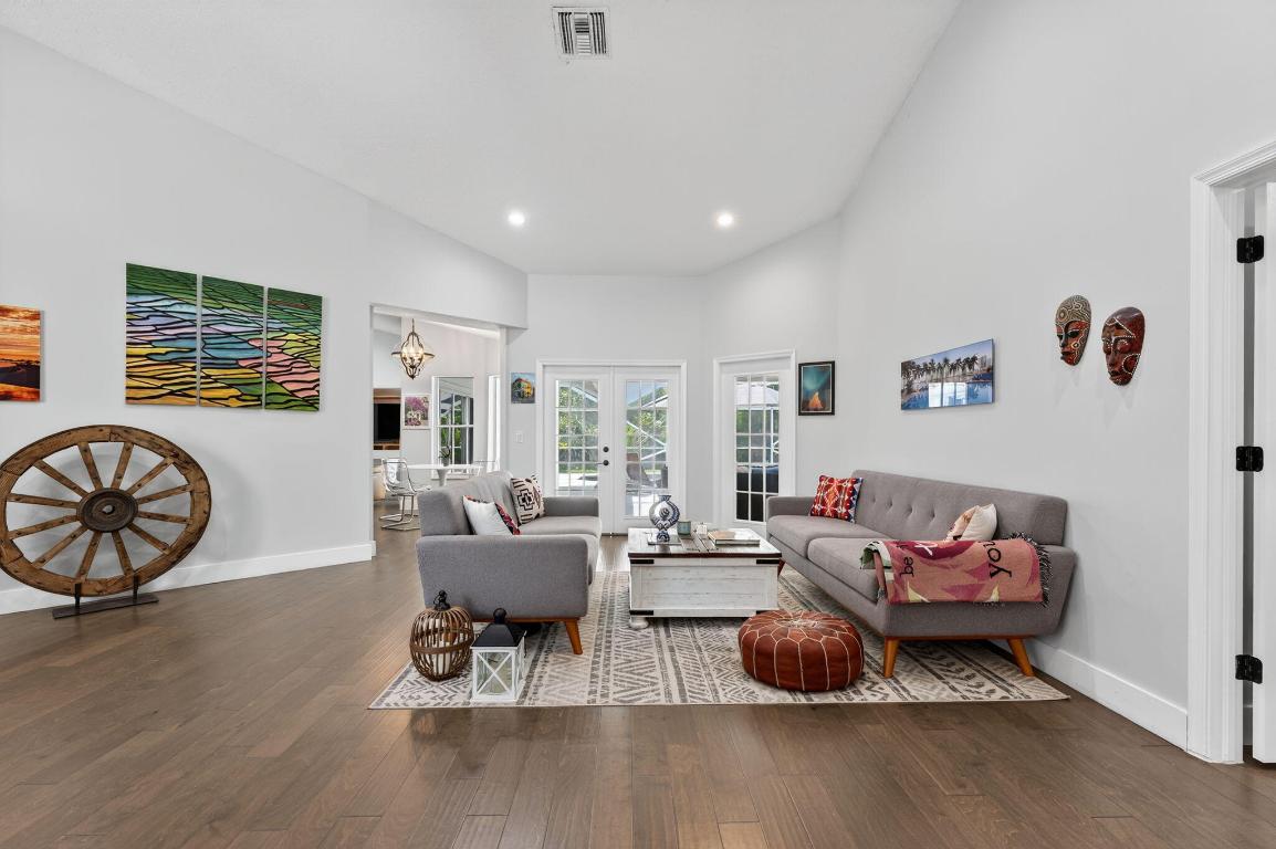 ISLE OF MISSION BAY - Residential