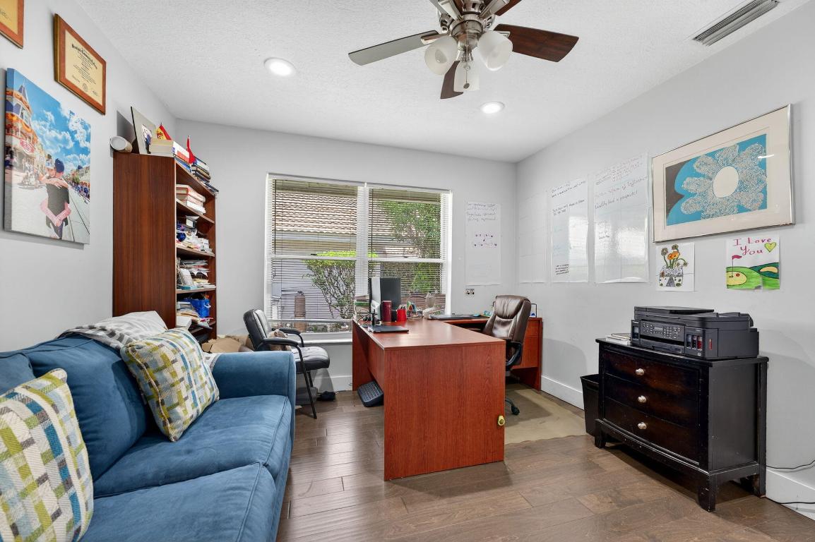 ISLE OF MISSION BAY - Residential