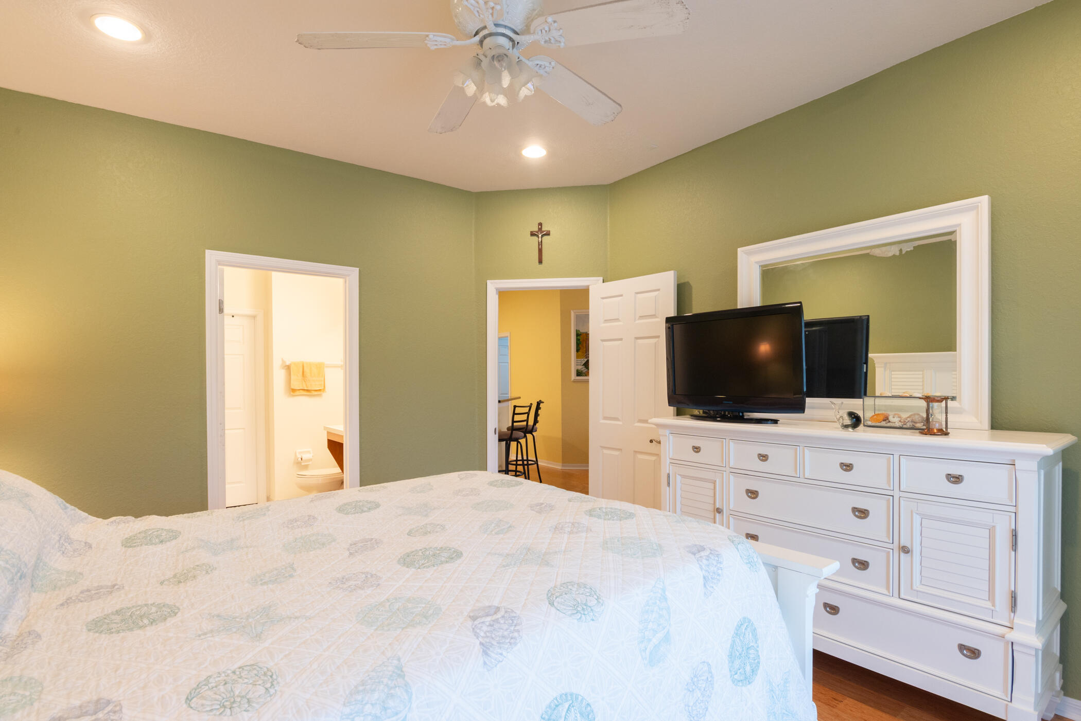 LEXINGTON LAKES - Residential