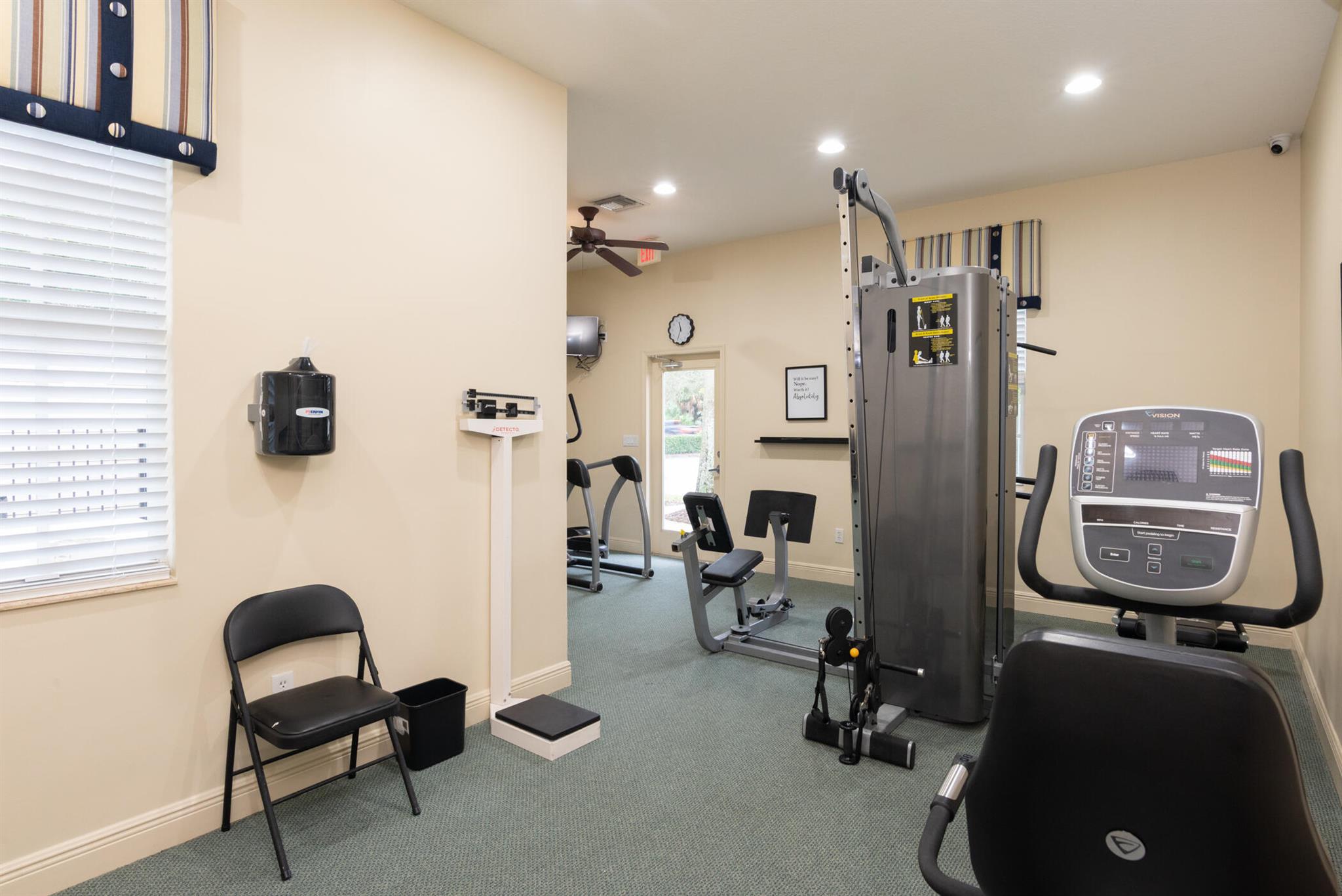 LEXINGTON LAKES - Residential