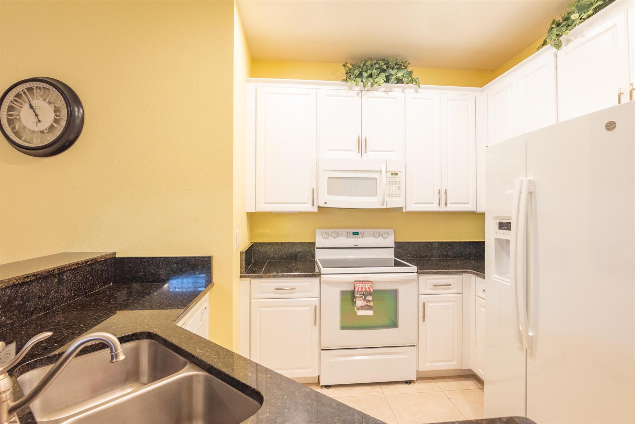 LEXINGTON LAKES - Residential