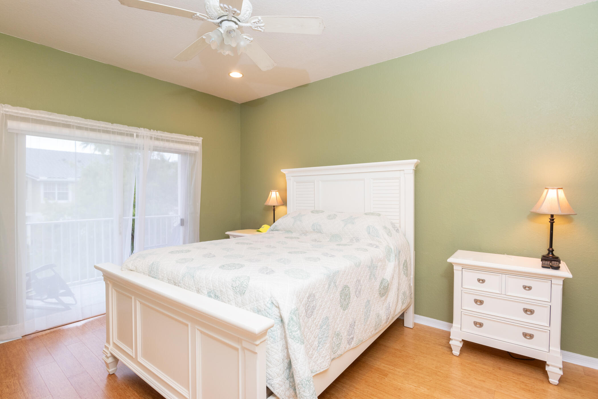 LEXINGTON LAKES - Residential