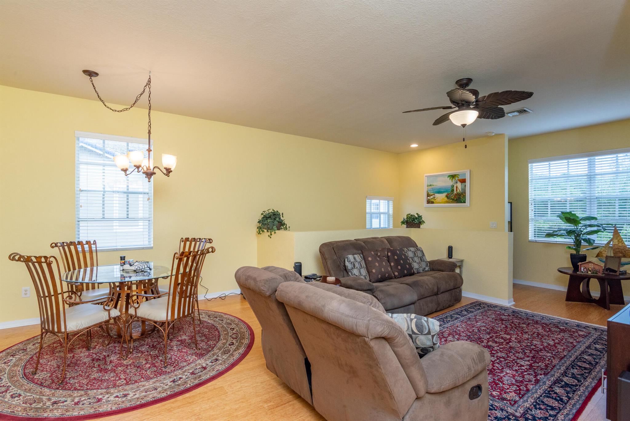 LEXINGTON LAKES - Residential