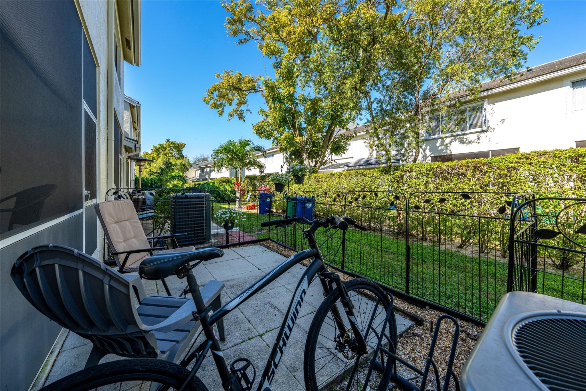 Coral Reef Club - Residential