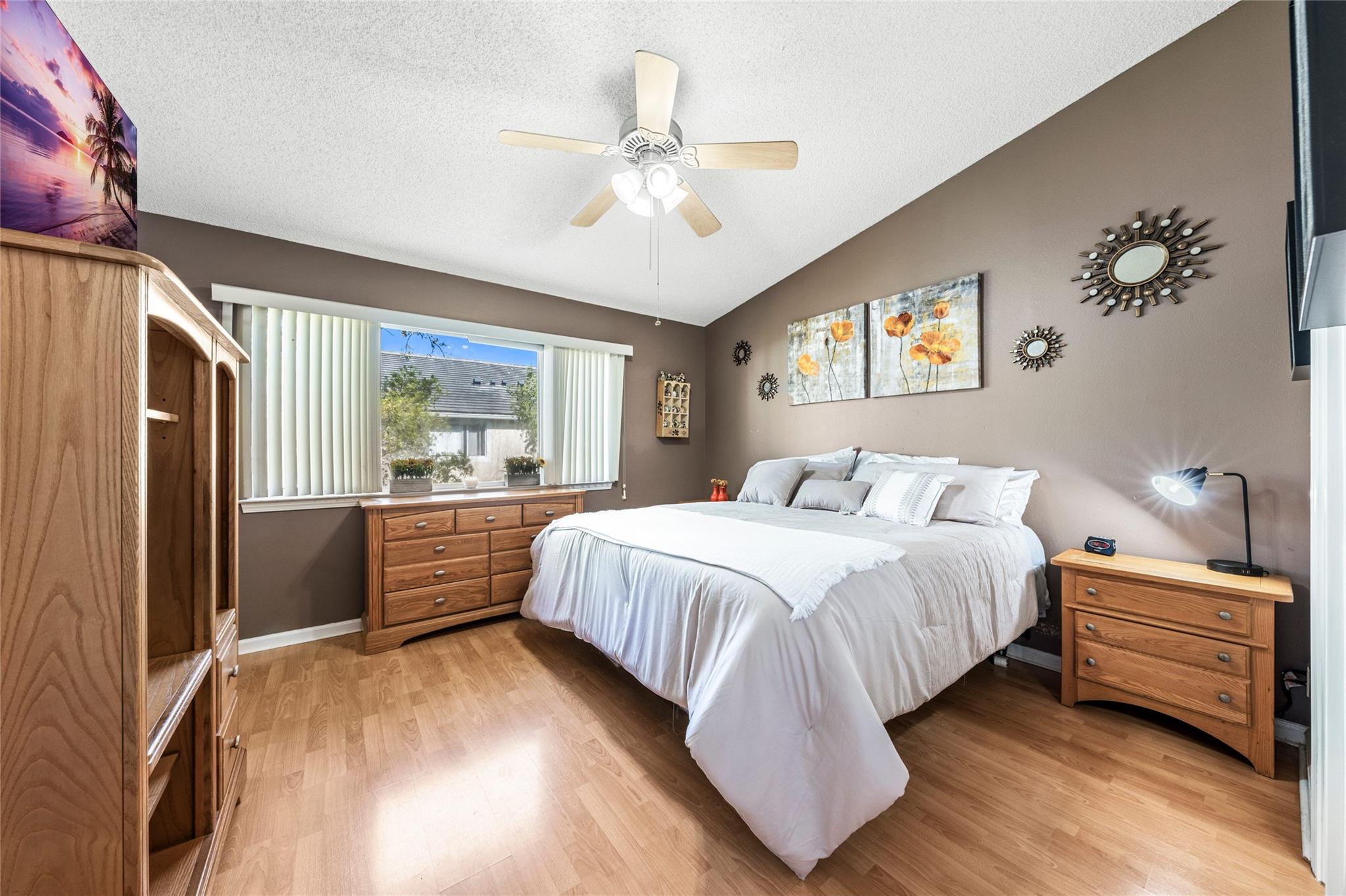 Coral Reef Club - Residential