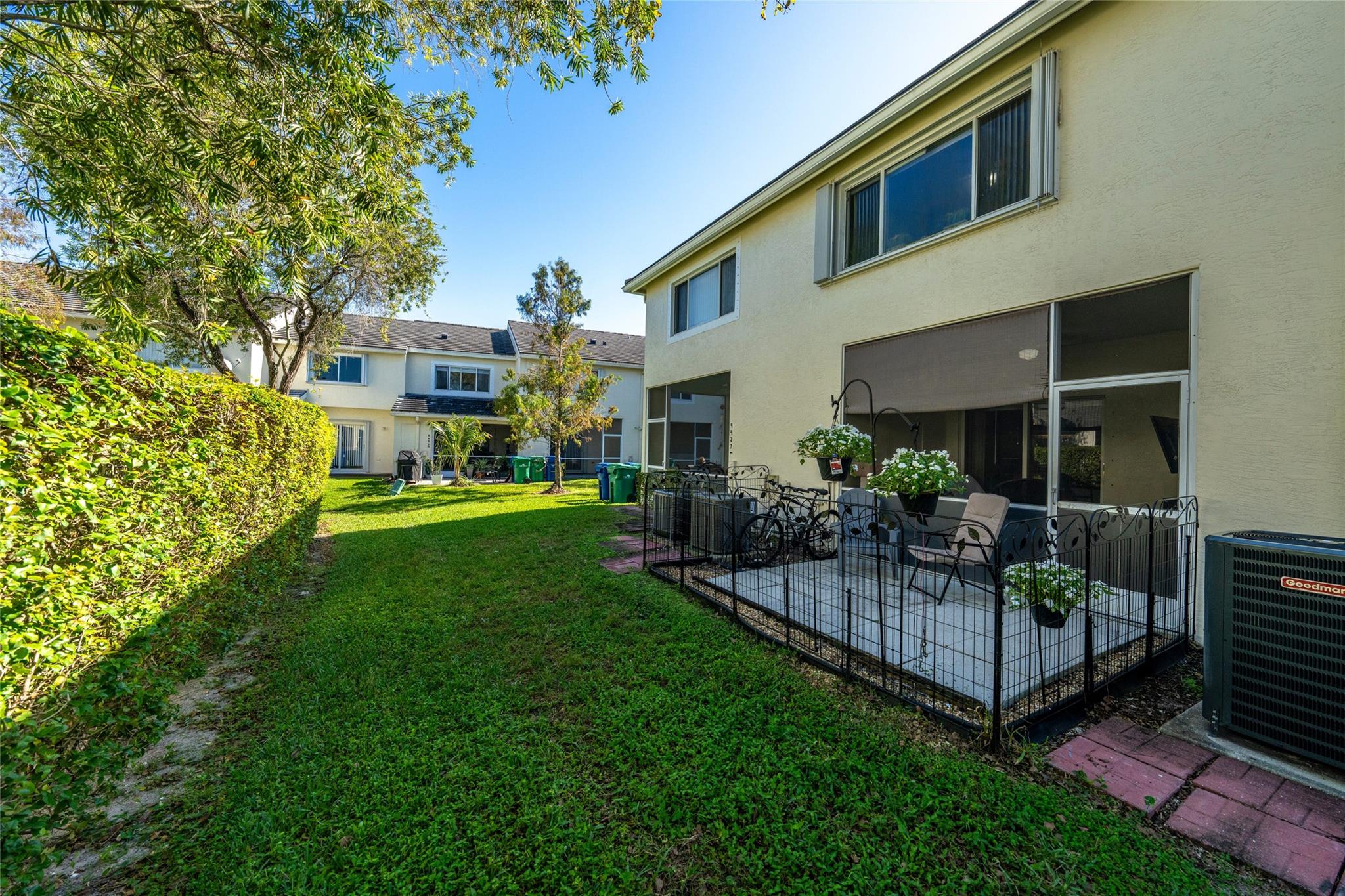 Coral Reef Club - Residential