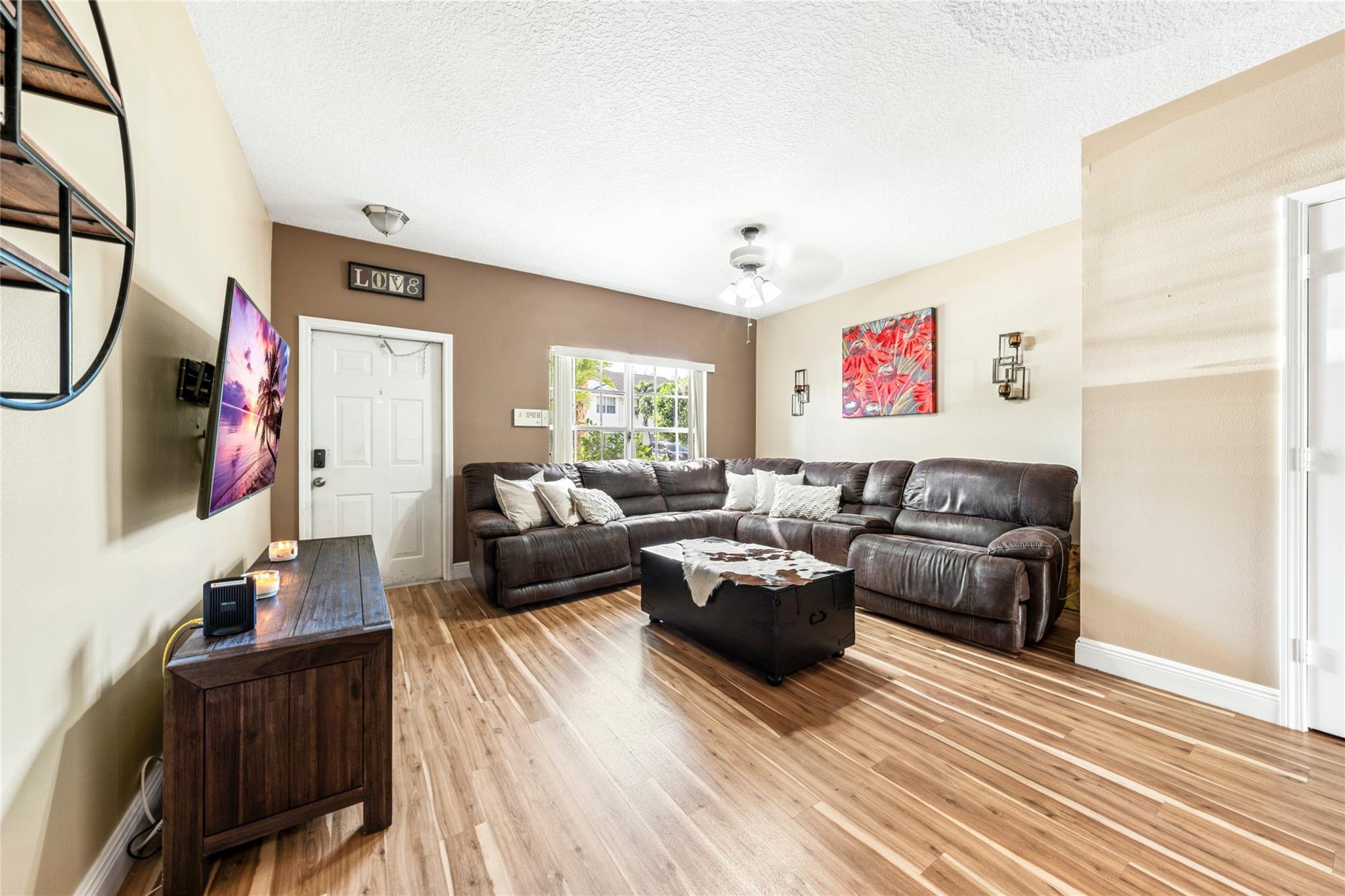 Coral Reef Club - Residential