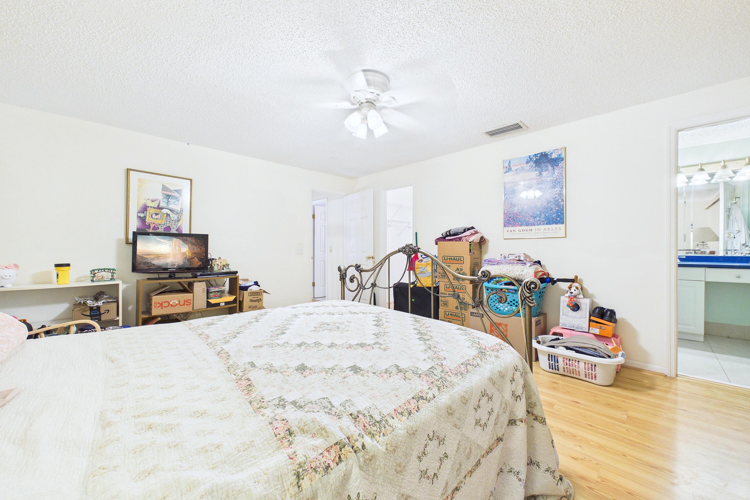 MAPLEWOOD TOWNHOUSES CONDO - Residential