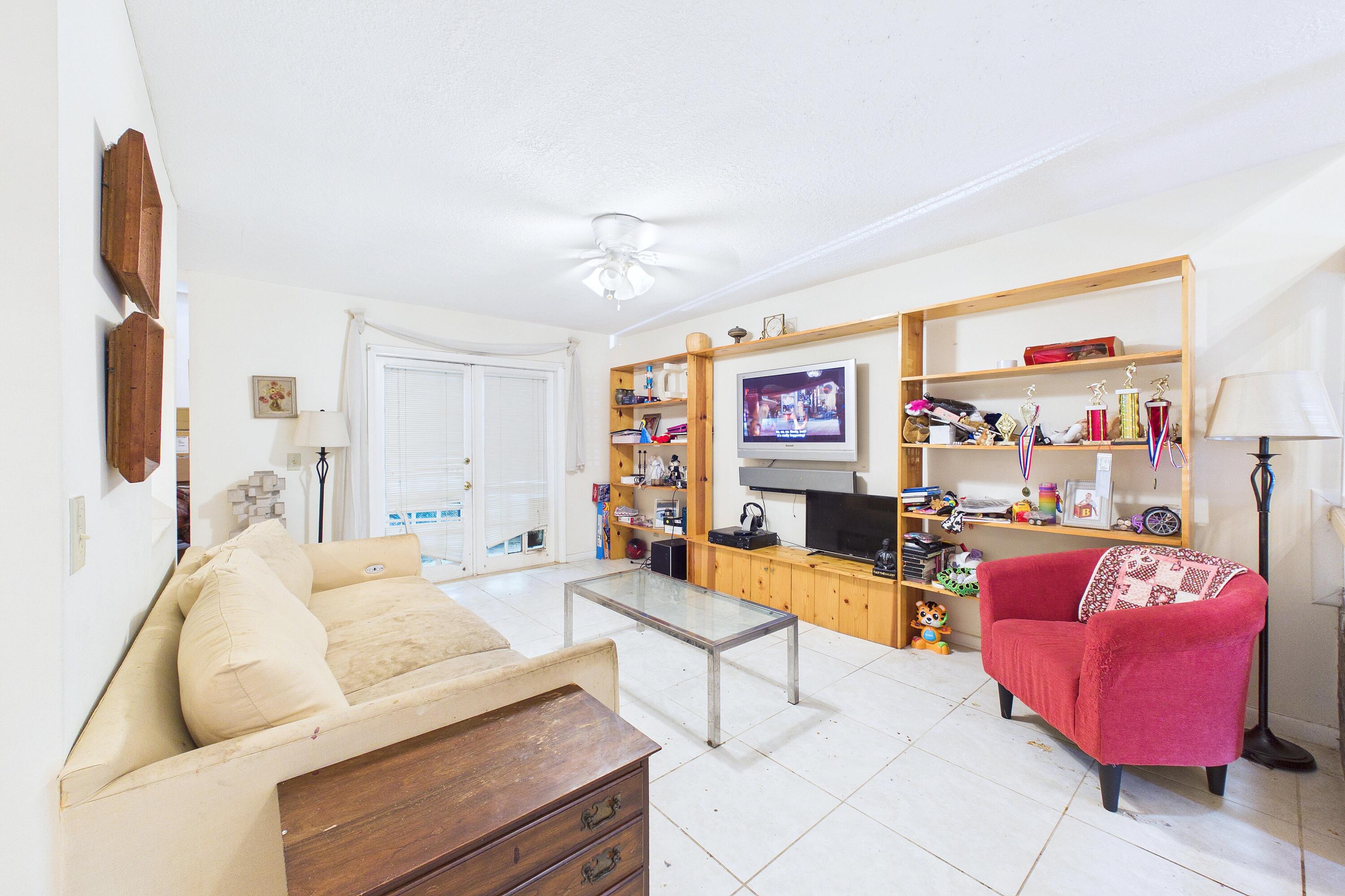 MAPLEWOOD TOWNHOUSES CONDO - Residential