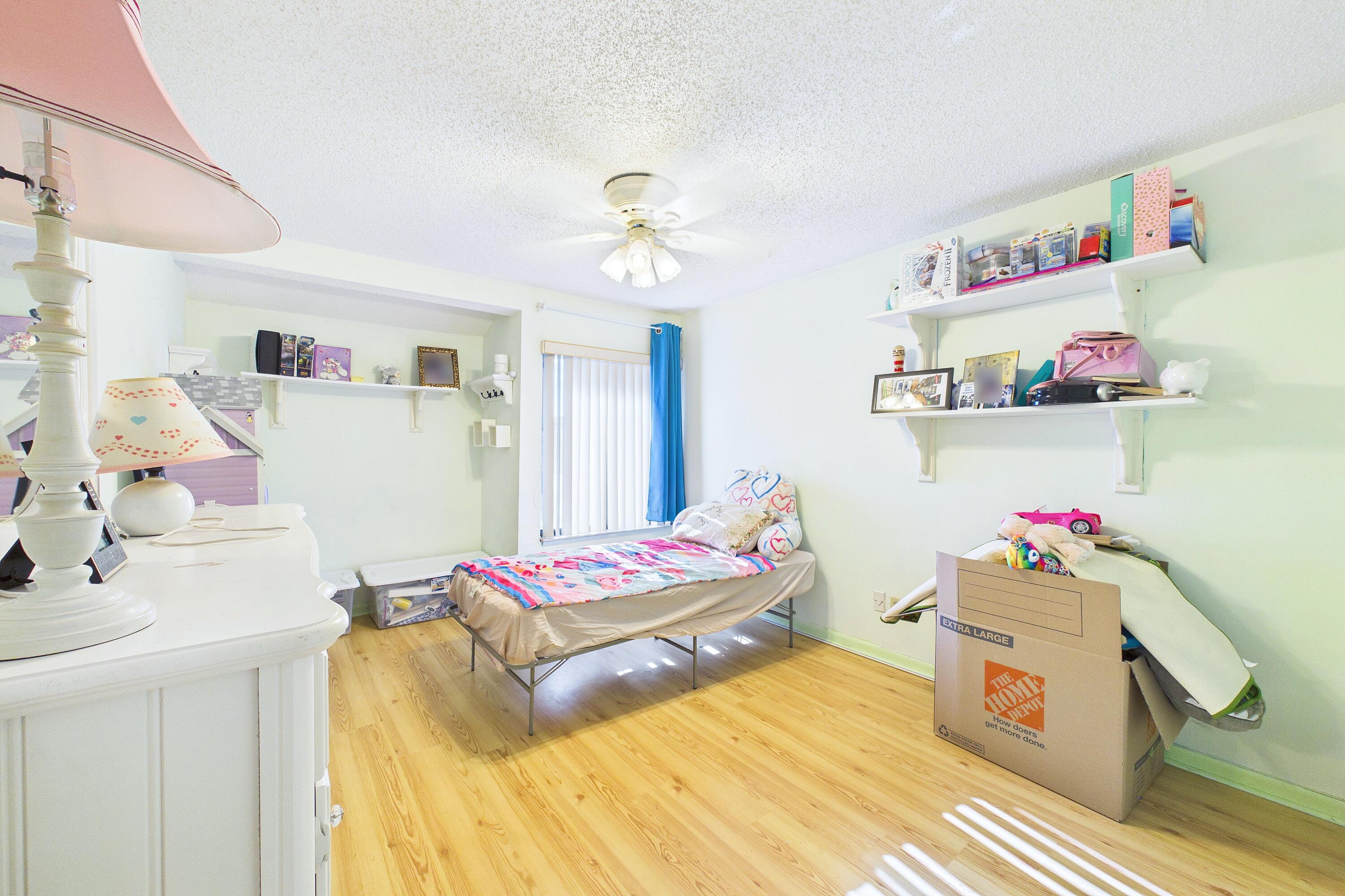 MAPLEWOOD TOWNHOUSES CONDO - Residential