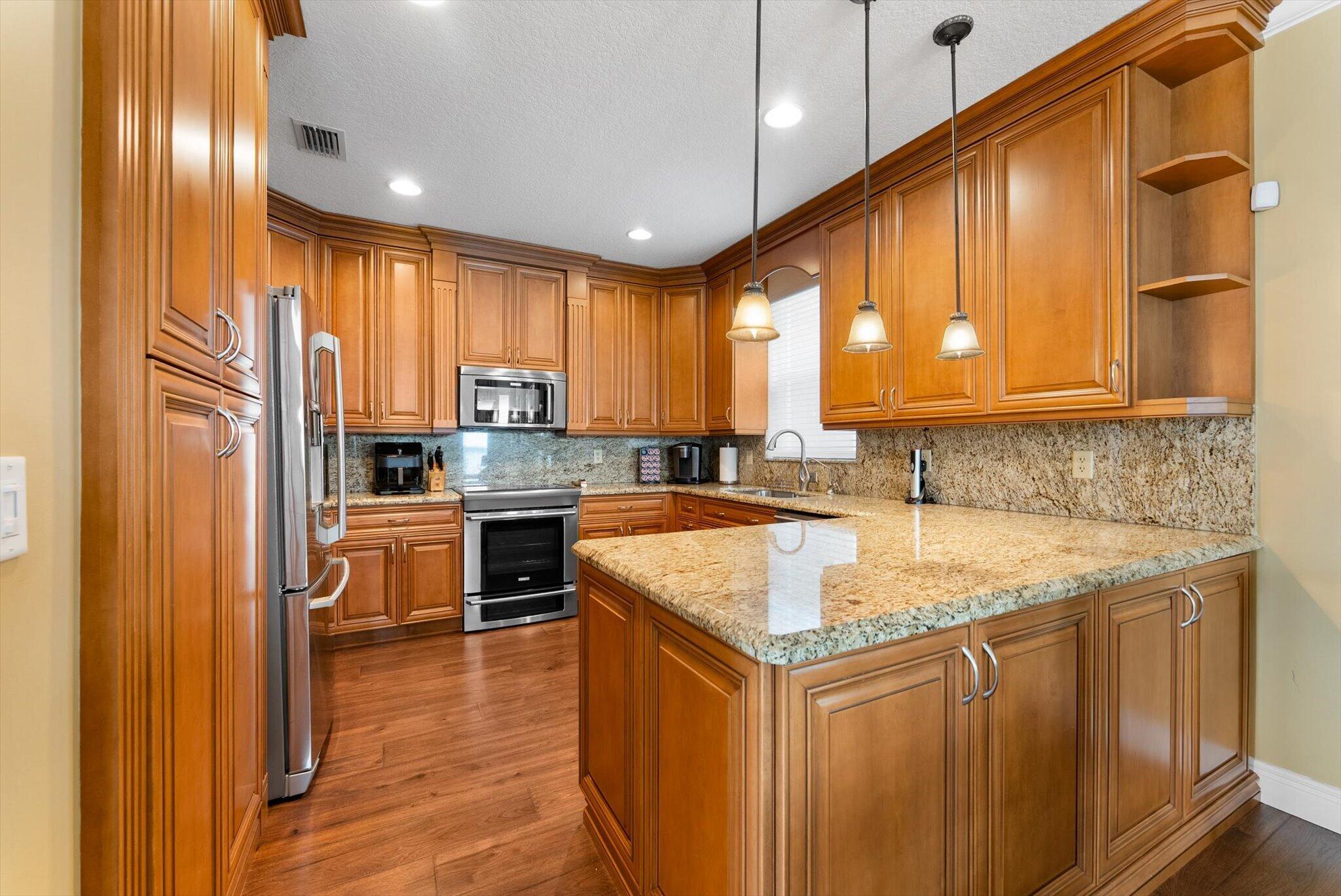 REGENCY LAKES AT COCONUT CREEK - Residential