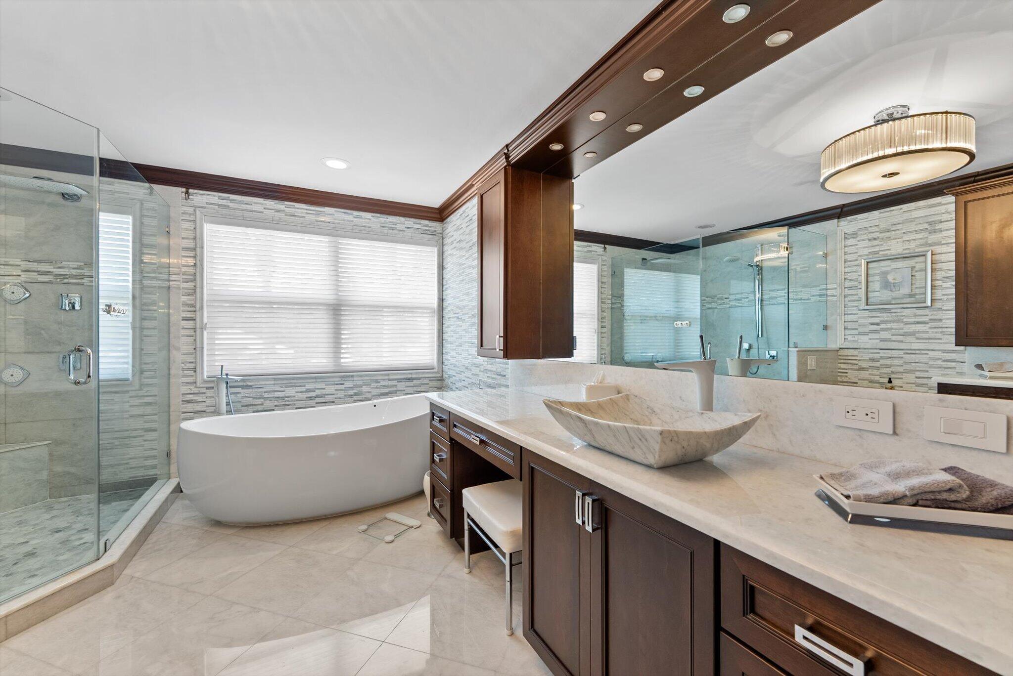 REGENCY LAKES AT COCONUT CREEK - Residential