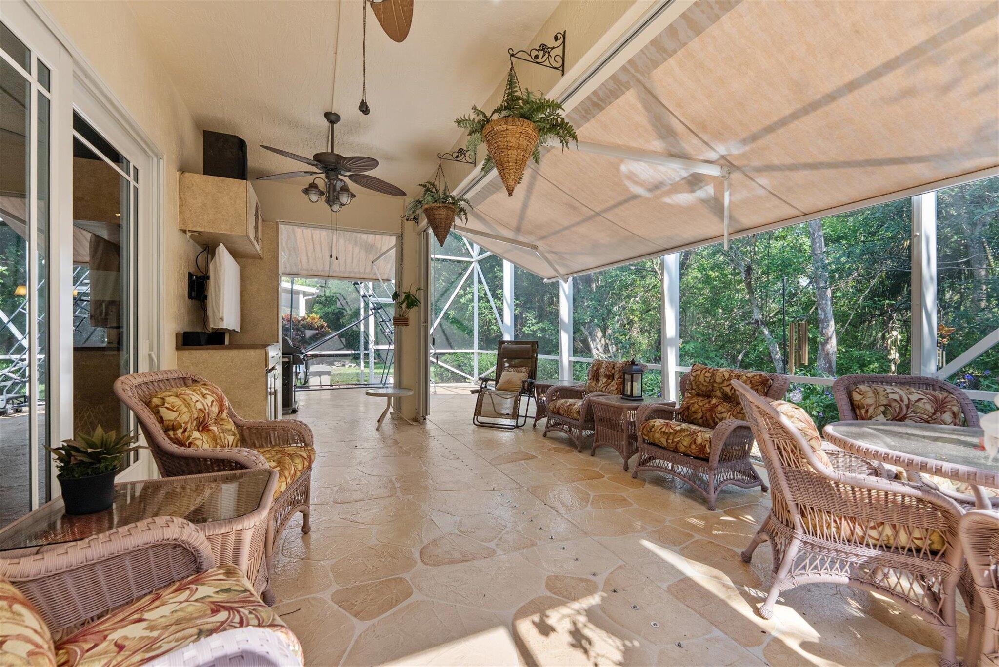 REGENCY LAKES AT COCONUT CREEK - Residential