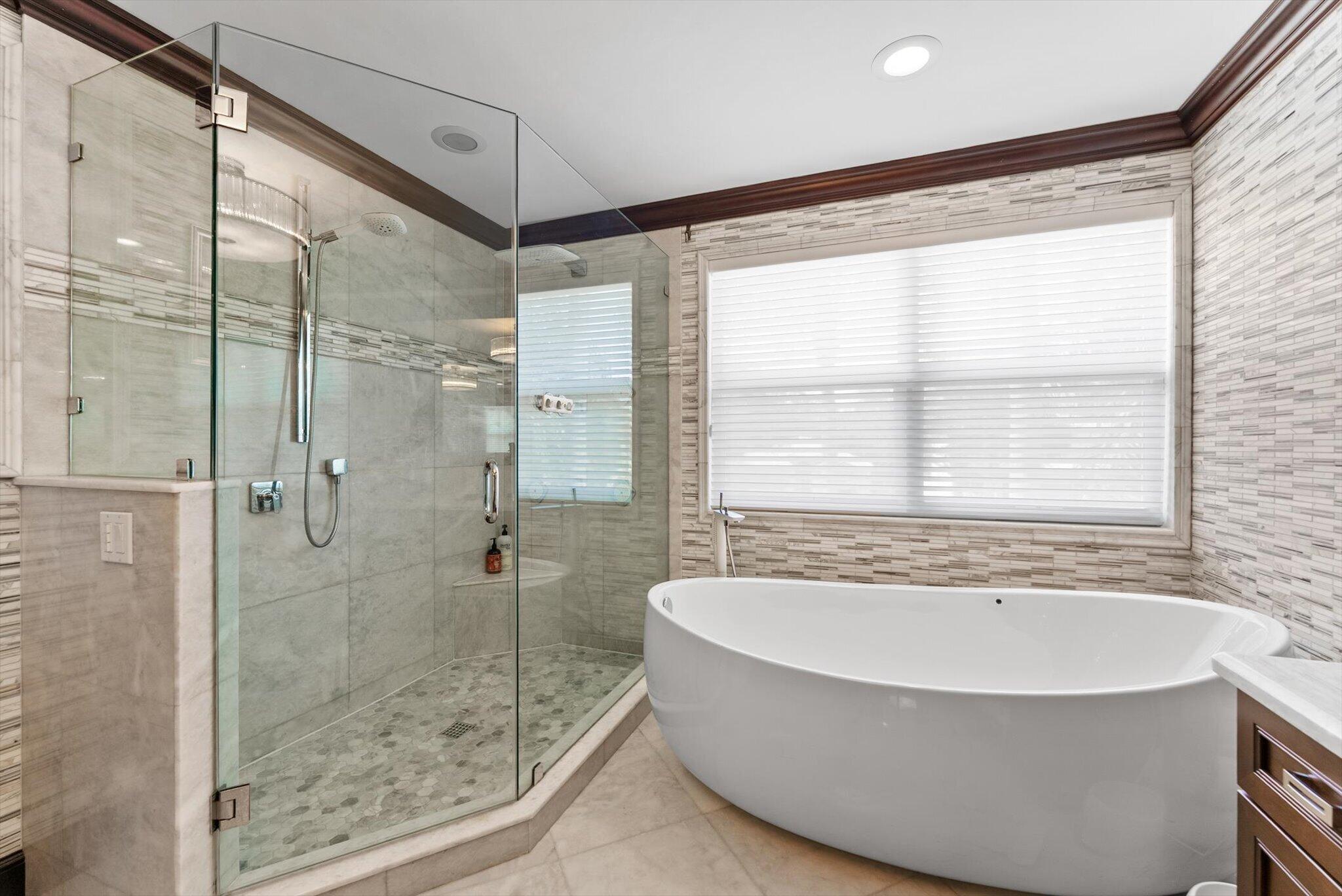 REGENCY LAKES AT COCONUT CREEK - Residential