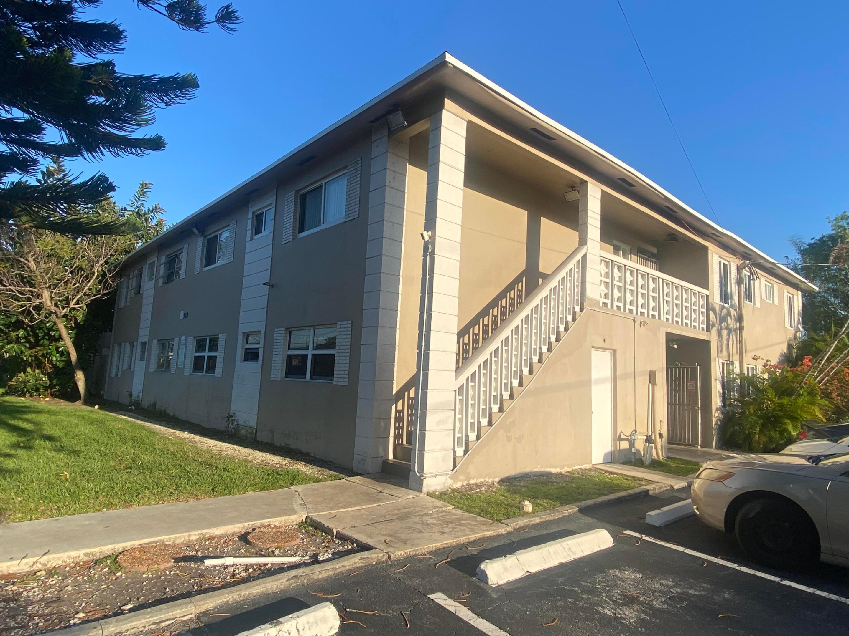 POMPANO COURTS CONDO - Residential