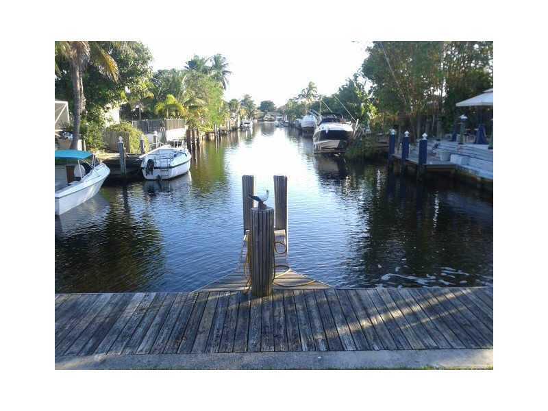 POMPANO COURTS CONDO - Residential