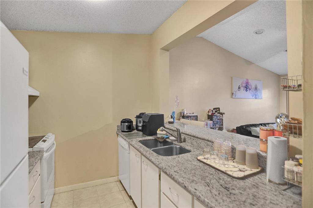 BOCA COVE CONDO - Residential