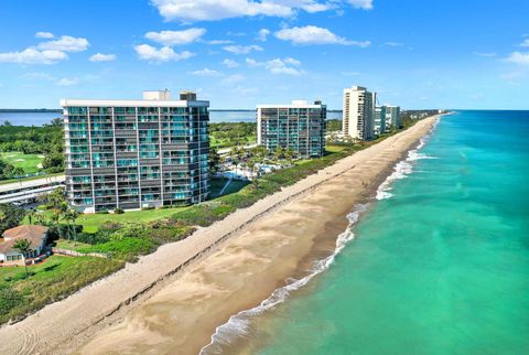 A home in Jensen Beach