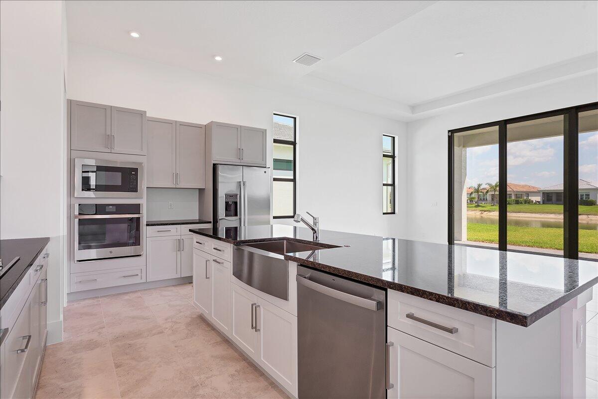 11297 SW Pietra Way - Photo 2