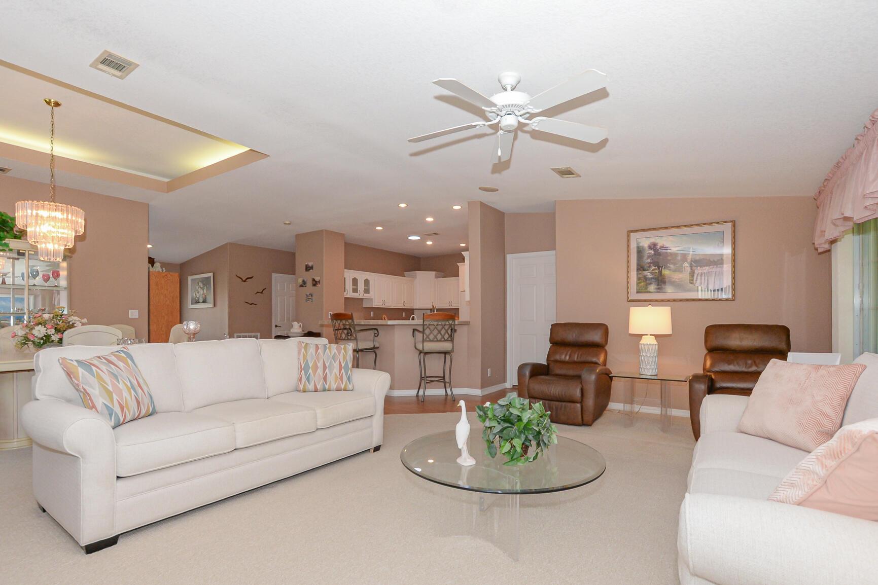 EAGLE'S RETREAT AT SAVANN - Residential