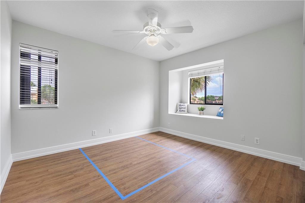 Mill Run Carriage Homes - Residential