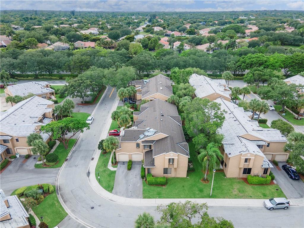 Mill Run Carriage Homes - Residential