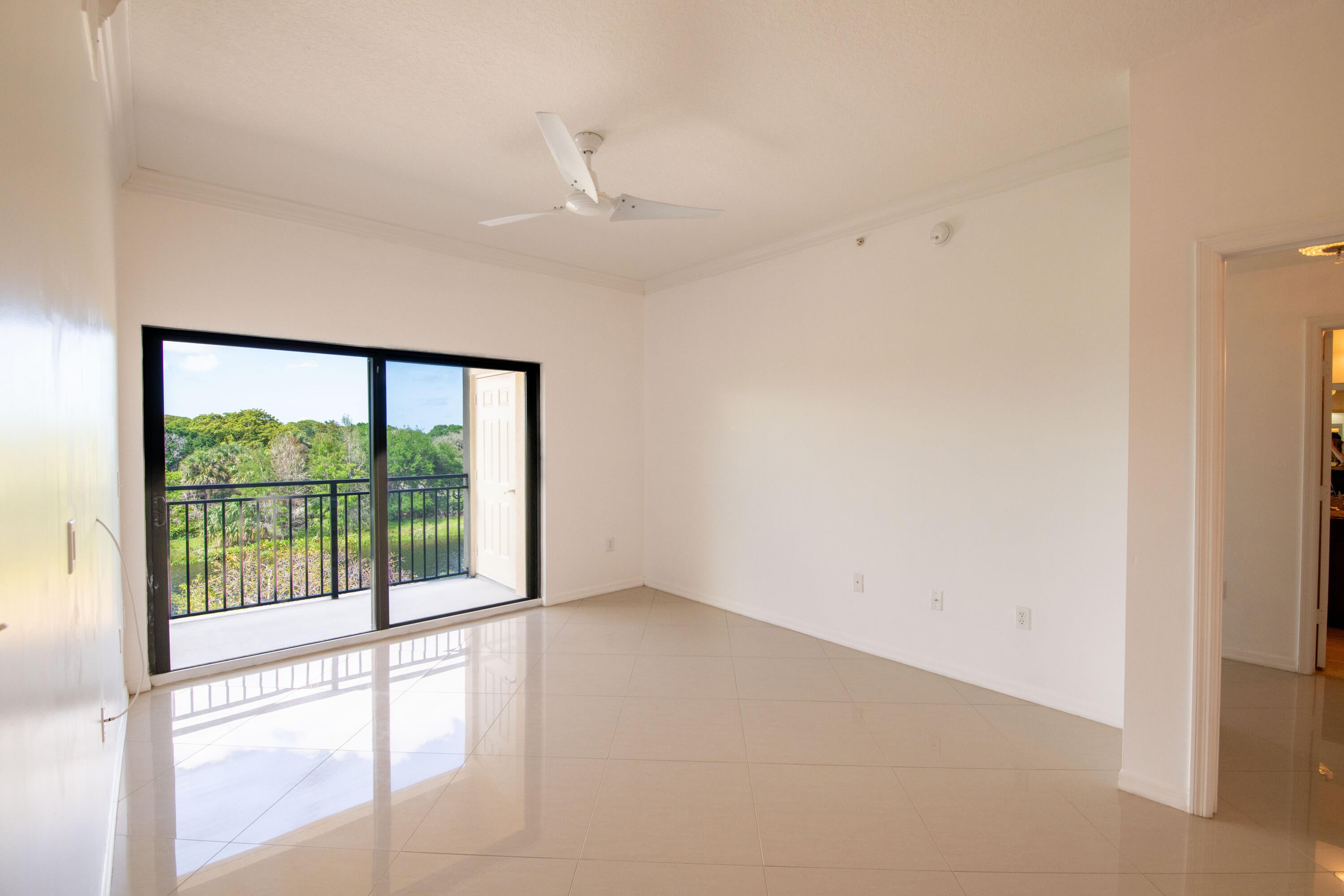 4907 Midtown Lane 1411